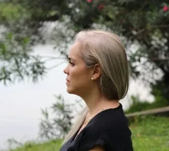 Bambbu Cosméticos: pioneira nacional no cuidado dos fios grisalhos